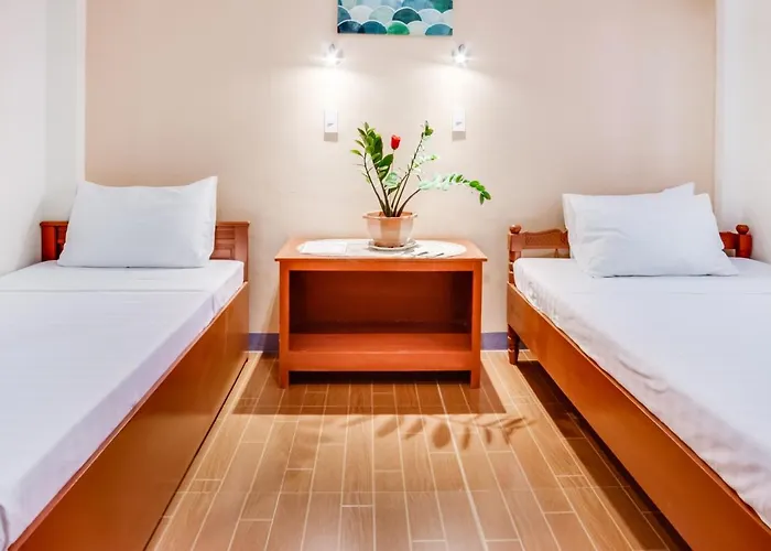Cawit And Cafe Bed & Breakfast
